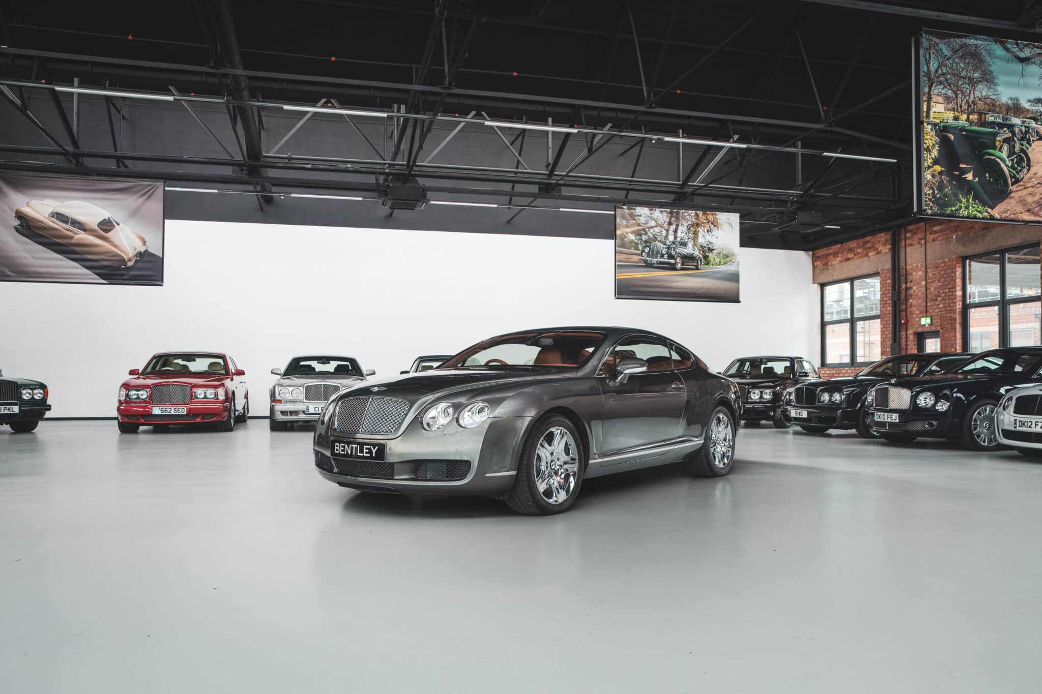 2003 Bentley Continental GT scaled