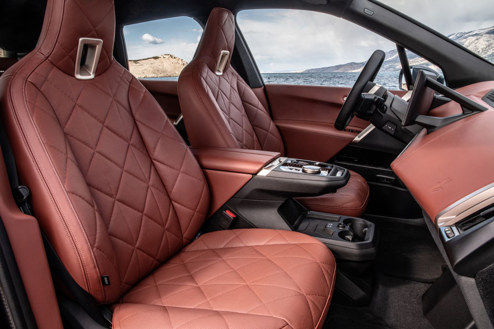2022 BMW iX xDrive50 32