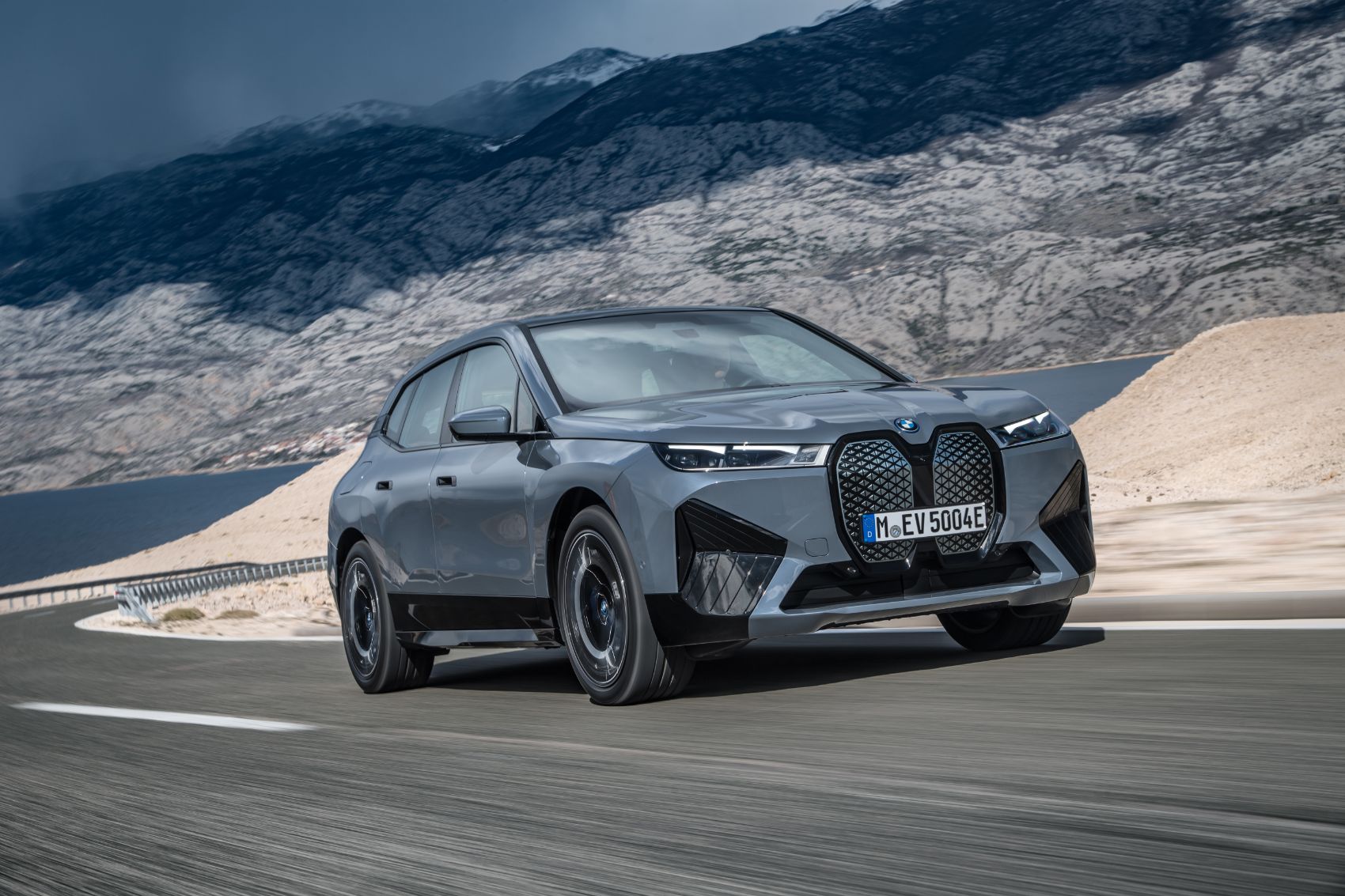2022 BMW iX xDrive50 8