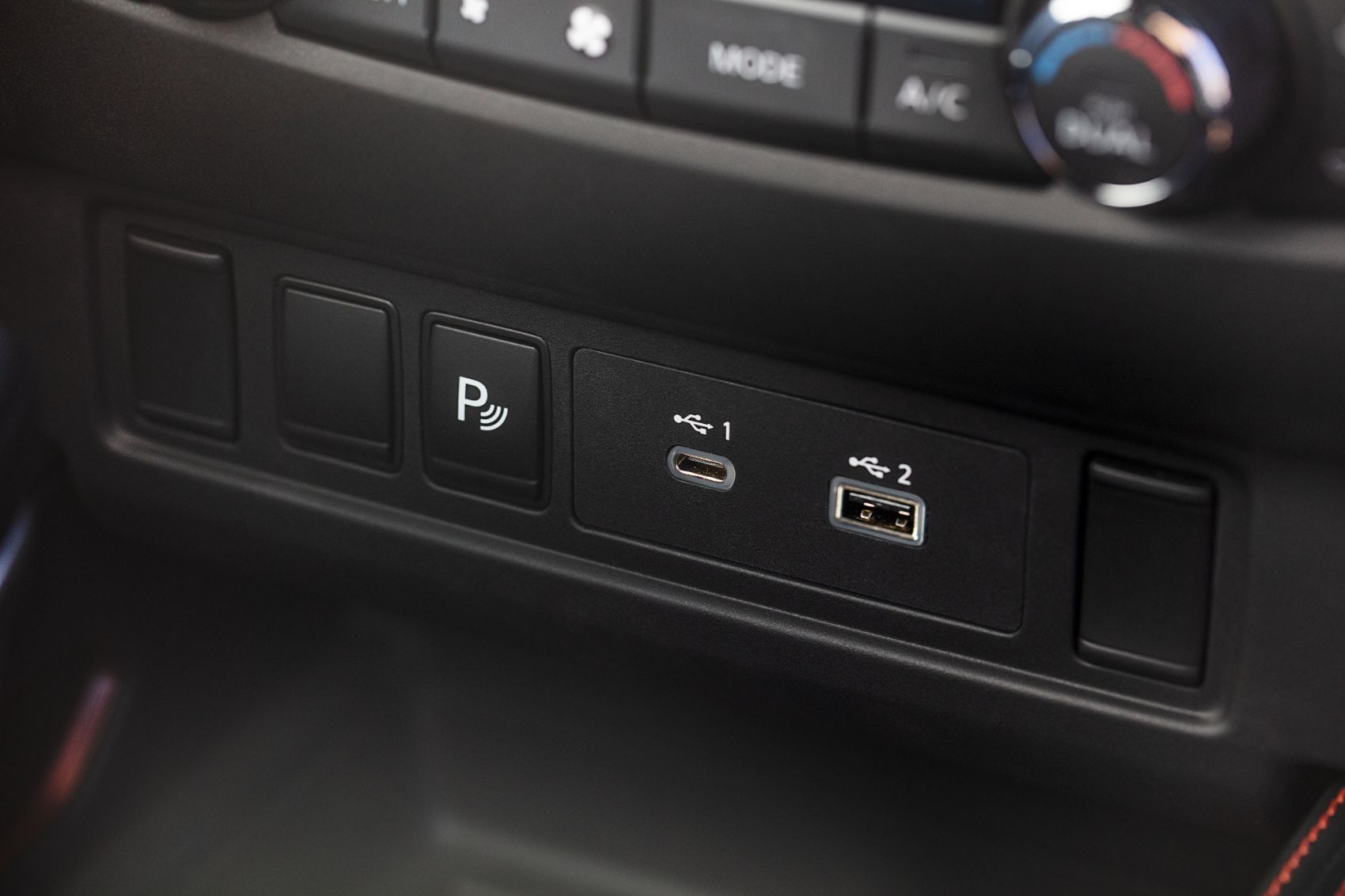 2022 Nissan Frontier 32