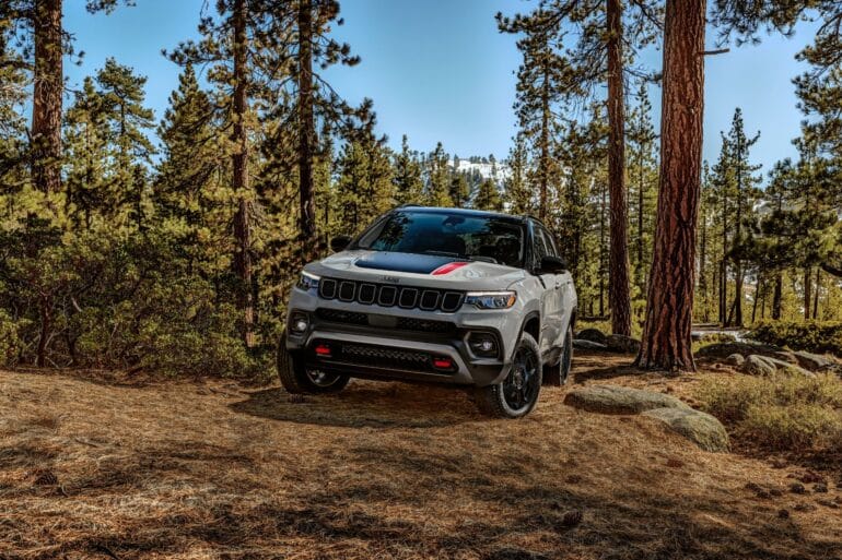 2023 Jeep Compass 3