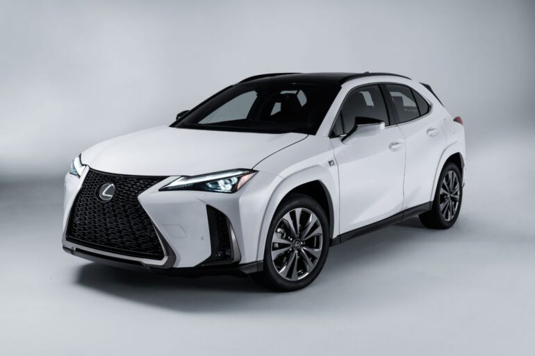 2023 Lexus UXh 2