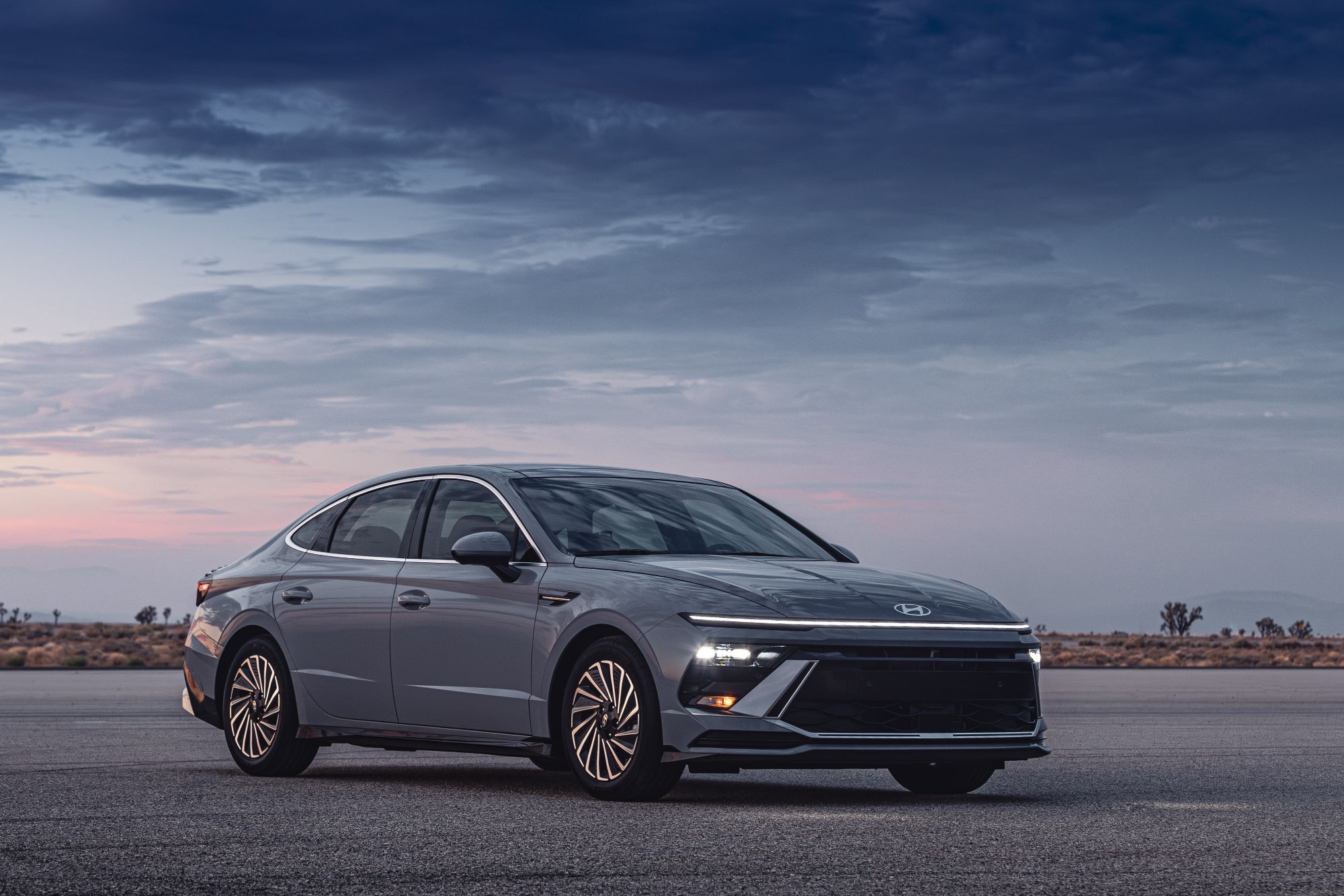 2024 Hyundai Sonata Hybrid Limited 3