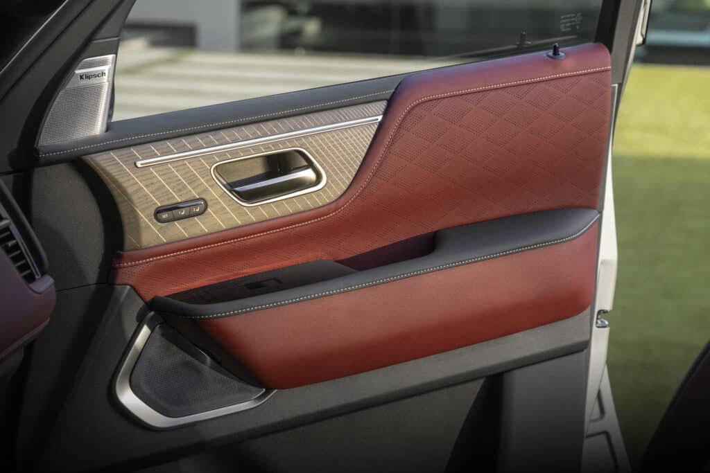 2025 Infiniti QX80 16