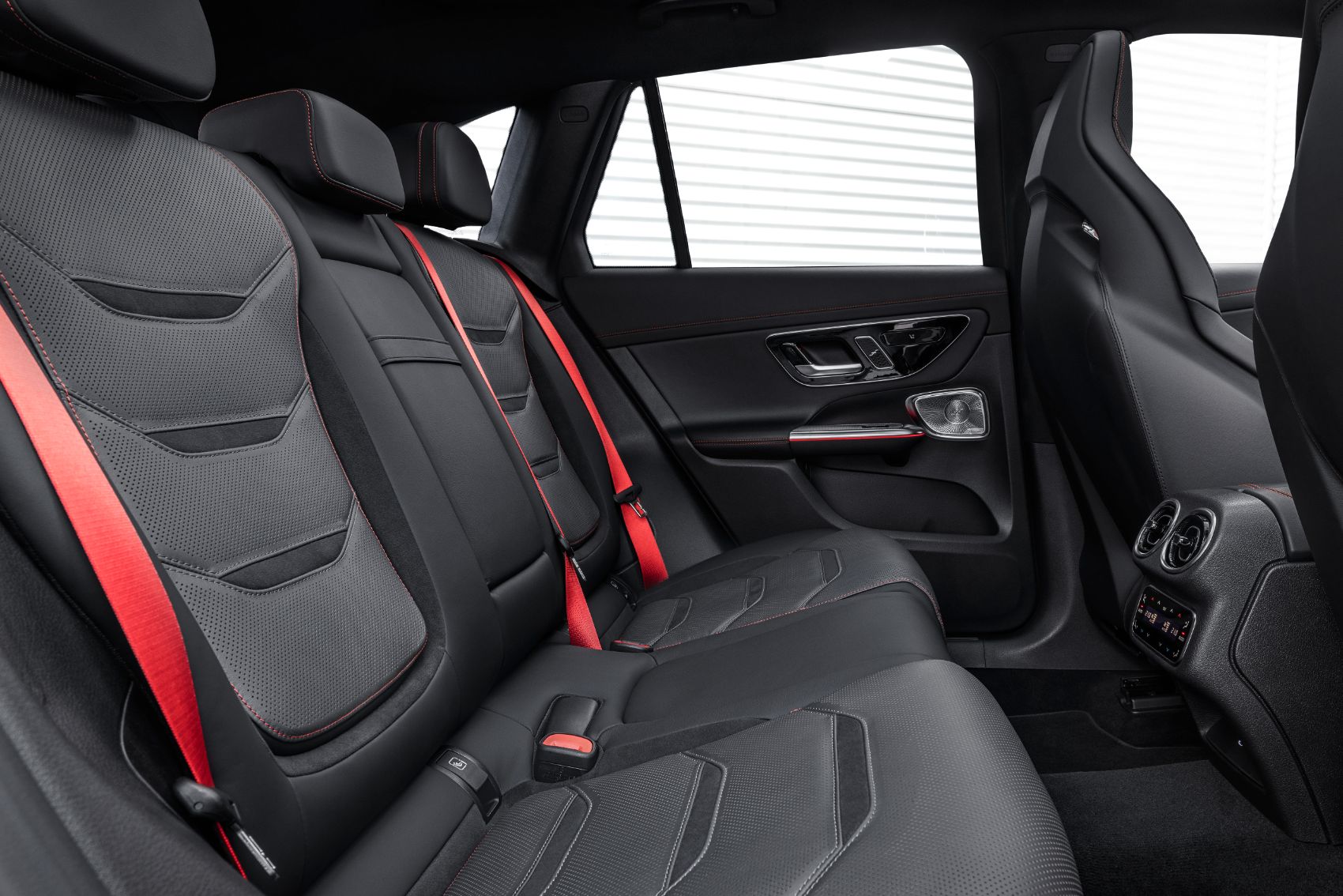 2025 Mercedes AMG GLC 15