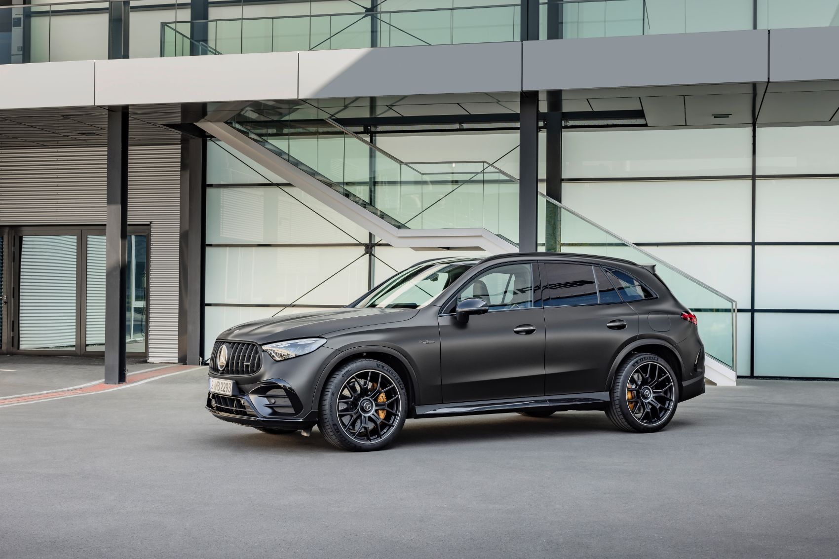 2025 Mercedes AMG GLC 21