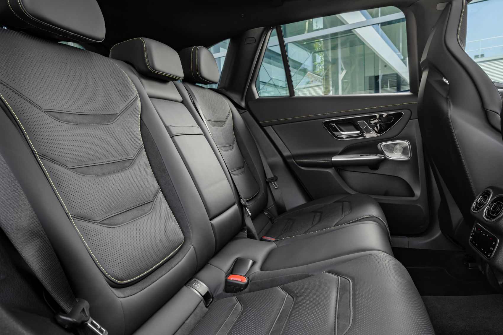 2025 Mercedes AMG GLC 35