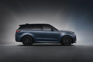 2025 Range Rover SV Edition Two Nebula Blue 2